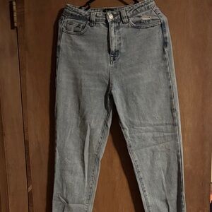 Stylish Gray Women's Straight Leg Jeans